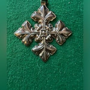 Reed & Barton 1997 Sterling Christmas Cross